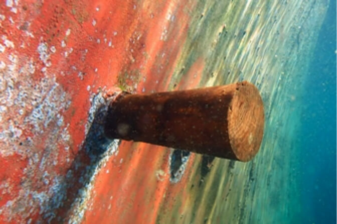 Underwater Plugging and Unplugging of Overboard Pipe